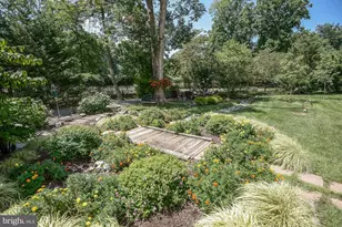 19375 Cypress Ridge Terrace, Leesburg, VA 20176 - Photo 45