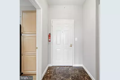 19375 Cypress Ridge Terrace #922, Leesburg, VA 20176 - Photo 3