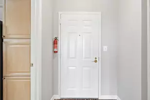19375 Cypress Ridge Terrace, Leesburg, VA 20176 - Photo 3