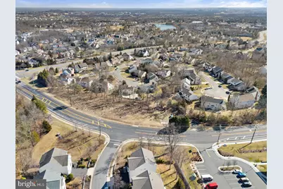 20576 Ashburn Road, Ashburn, VA 20147 - Photo 3