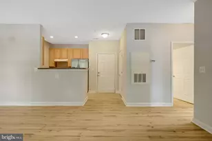 42421 Rockrose Square, Brambleton, VA 20148 - Photo 5