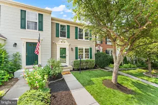 203 Shirley Square SE, Leesburg, VA 20175 - Photo 1