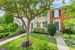 203 Shirley Square SE, Leesburg, VA 20175 - Photo 3