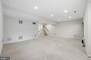 21549 Trowbridge Square, Ashburn, VA 20147 - Photo 37