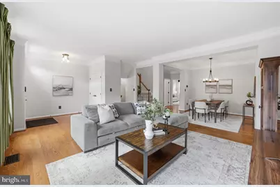 21549 Trowbridge Square, Ashburn, VA 20147 - Photo 5