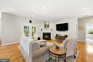 13855 Paris Breeze Pl, Hillsboro, VA 20132 - Photo 9