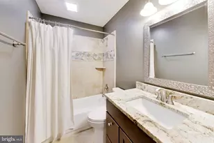 422 Avondale Dr, Sterling, VA 20164 - Photo 27