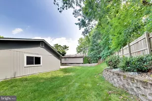 422 Avondale Dr, Sterling, VA 20164 - Photo 35
