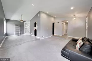 422 Avondale Dr, Sterling, VA 20164 - Photo 7