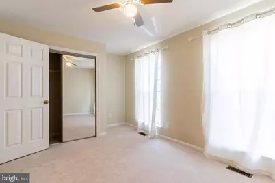 21773 Baldwin Square, Sterling, VA 20164 - Photo 17
