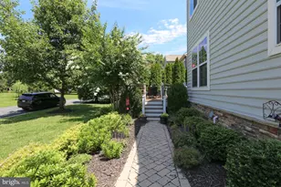 23054 Bronstein Ln, Brambleton, VA 20148 - Photo 65