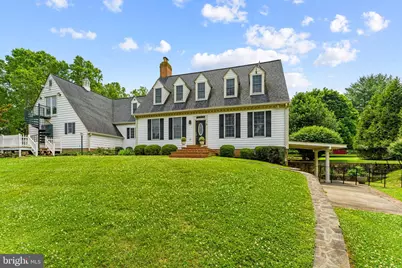19725 Woodtrail Road, Round Hill, VA 20141 - Photo 3