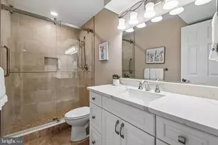 21484 Cedar Dr, Sterling, VA 20164 - Photo 39