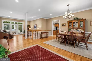 21484 Cedar Dr, Sterling, VA 20164 - Photo 5