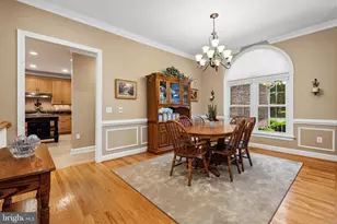 21484 Cedar Dr, Sterling, VA 20164 - Photo 7