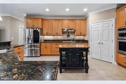 21484 Cedar Drive, Sterling, VA 20164 - Photo 13