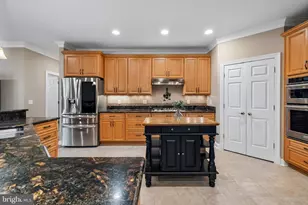 21484 Cedar Dr, Sterling, VA 20164 - Photo 13