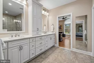 21484 Cedar Dr, Sterling, VA 20164 - Photo 29