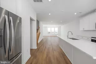 20889 Murry Fls Ter, Ashburn, VA 20147 - Photo 13