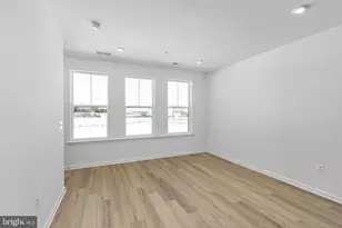 20875 Murry Fls Ter, Ashburn, VA 20147 - Photo 5