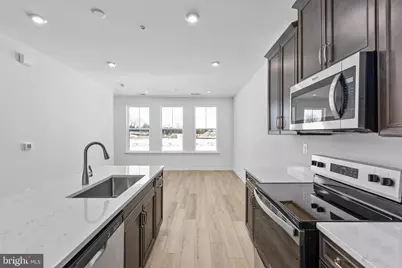 20875 Murry Falls Terrace, Ashburn, VA 20147 - Photo 11
