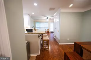 46946 Courtyard Sq, Sterling, VA 20164 - Photo 33
