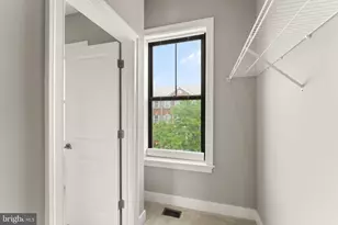 19286 Winmeade Dr, Leesburg, VA 20176 - Photo 29