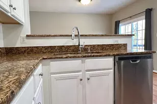 21831 Ladyslipper Sq, Ashburn, VA 20147 - Photo 17