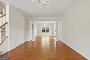 20242 Hidden Creek Ct, Ashburn, VA 20147 - Photo 5