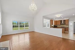 20242 Hidden Creek Ct, Ashburn, VA 20147 - Photo 13