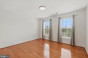 20242 Hidden Creek Ct, Ashburn, VA 20147 - Photo 37
