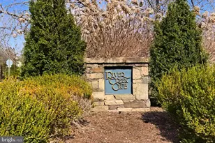 18444 Camelback Terrace, Leesburg, VA 20176 - Photo 3