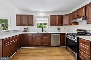 20893 Fowlers Mill Cir, Ashburn, VA 20147 - Photo 25