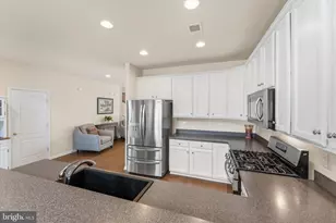 20494 Casablanca Dr, Ashburn, VA 20147 - Photo 9
