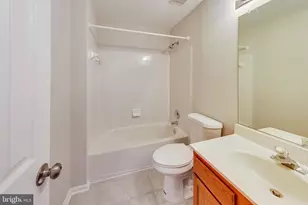 43537 Clivedon Ct, Ashburn, VA 20147 - Photo 29