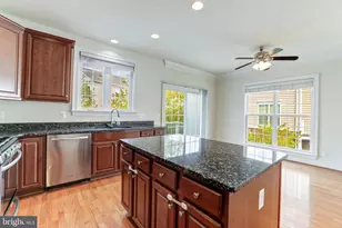 25465 Potomac Twain Terrace, Chantilly, VA 20152 - Photo 17