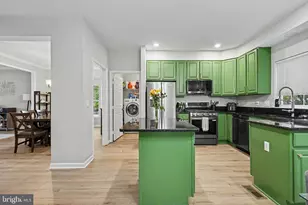 201 Jennings Ct SE, Leesburg, VA 20175 - Photo 9