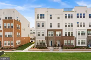 20052 Coral Wind Ter, Ashburn, VA 20147 - Photo 1