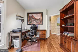 47404 Middle Bluff Pl, Sterling, VA 20165 - Photo 23