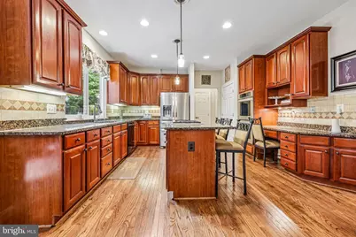 47404 Middle Bluff Place, Sterling, VA 20165 - Photo 33