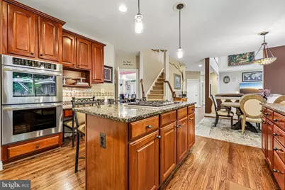 47404 Middle Bluff Place, Sterling, VA 20165 - Photo 41