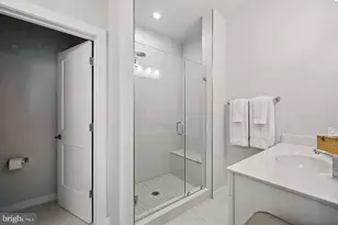 44623 Wolfhound Sq, Ashburn, VA 20147 - Photo 17