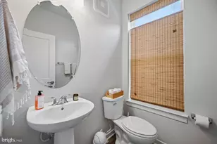 44623 Wolfhound Sq, Ashburn, VA 20147 - Photo 11
