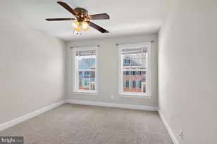25450 Hopton House Terrace, Chantilly, VA 20152 - Photo 23