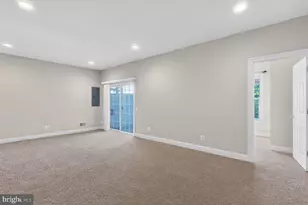 25450 Hopton House Terrace, Chantilly, VA 20152 - Photo 27