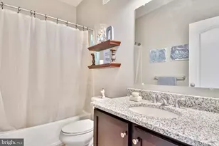 23487 Logans Ridge Terrace, Ashburn, VA 20148 - Photo 17