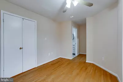 21707 Leatherleaf Circle, Sterling, VA 20164 - Photo 17