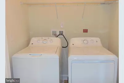 42641 Oak Park Sq, Ashburn, VA 20148 - Photo 25