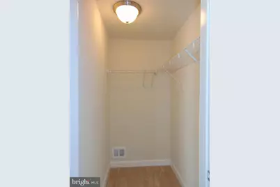 42641 Oak Park Sq, Ashburn, VA 20148 - Photo 21