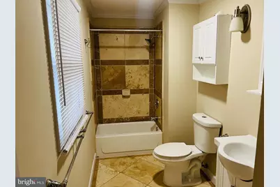 110 Oak View Drive SE, Leesburg, VA 20175 - Photo 11